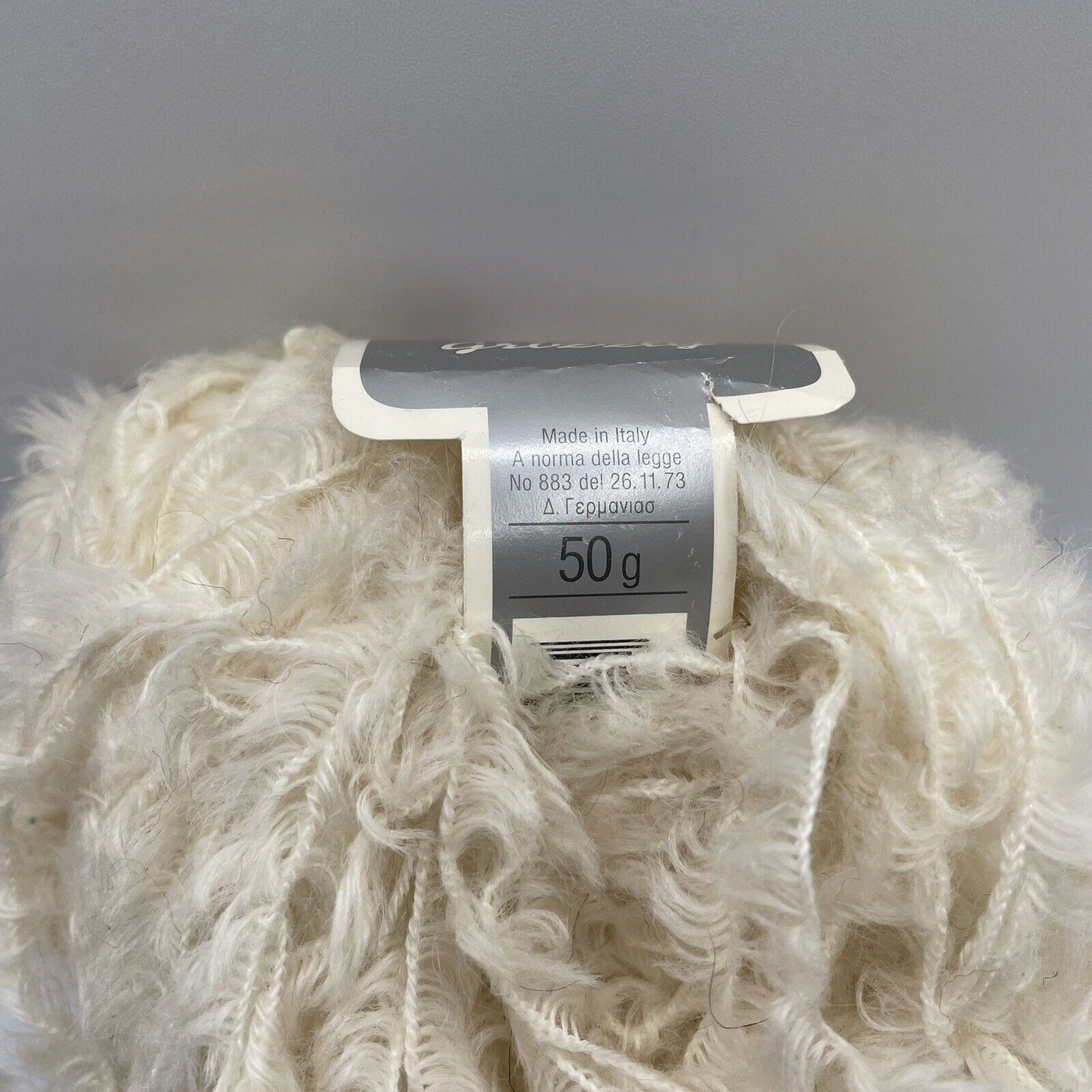 AUSTERMANN YARN Grizzly Eyelash Cream White 50 g 115 yds Specialty Yarn