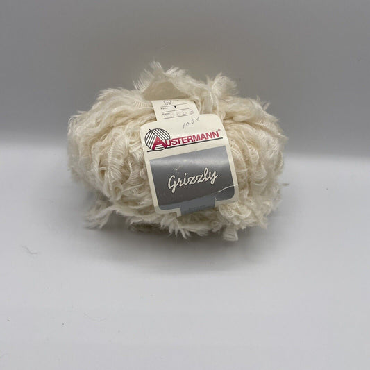 AUSTERMANN YARN Grizzly Eyelash Cream White 50 g 115 yds Specialty Yarn